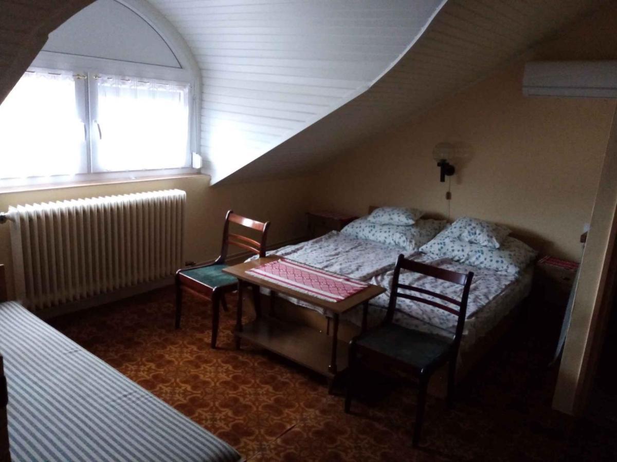 Apartment In Balatonmariafuerdo 19249 Balatonkeresztúr المظهر الخارجي الصورة